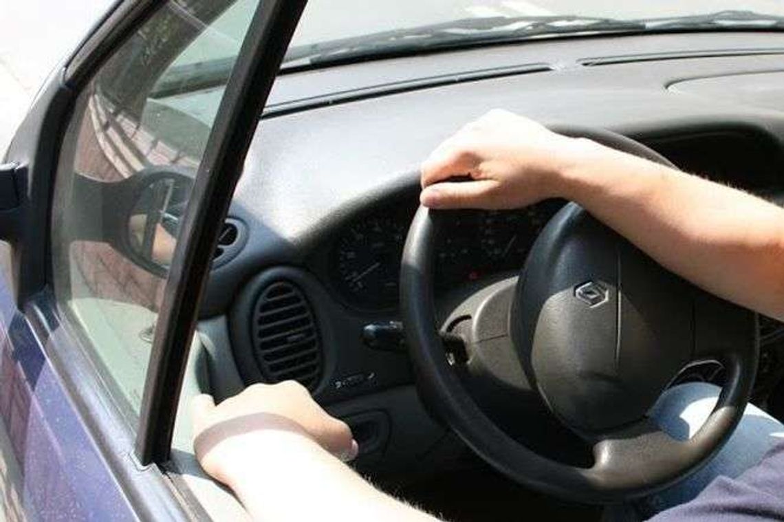 Samochodem bez prawa jazdy? Tak, ale tylko z opiekunem Samochodem bez prawa jazdy? Tak, ale tylko z opiekunem