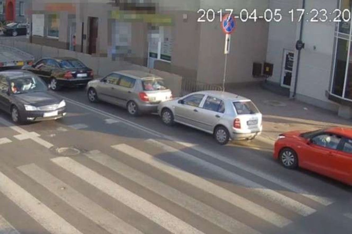 Samochody jak domino. 18-latek spowodował kolizję pięciu aut