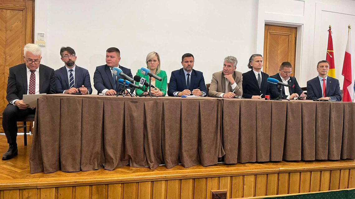 Samorządowcy i parlamentarzyści do rządzących: Nie skracajcie nam trasy Hetmana