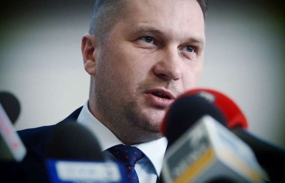 Samorządowcy zarzucają wojewodzie paraliż funduszu. Czarnek: To perfidne kłamstwo Samorządowcy zarzucają wojewodzie paraliż funduszu. Czarnek: To perfidne kłamstwo