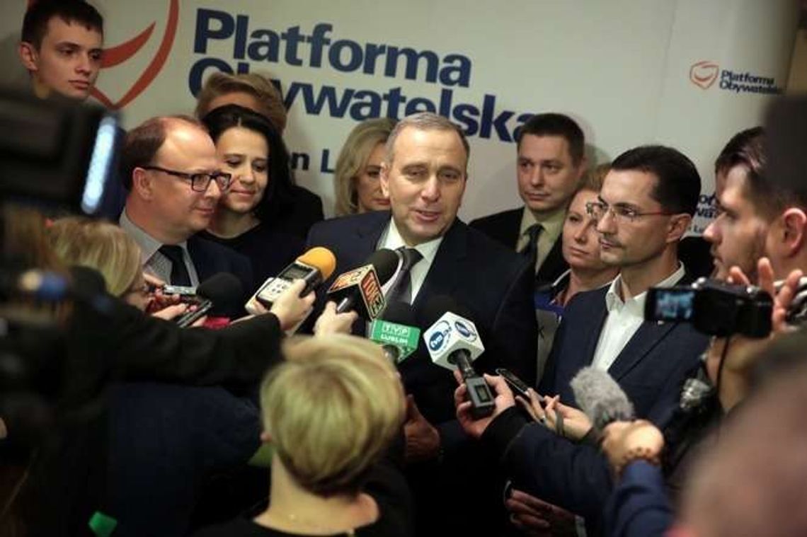 Schetyna w Lublinie: Droga Dudy i Szydło kroczy przed Trybunał Stanu