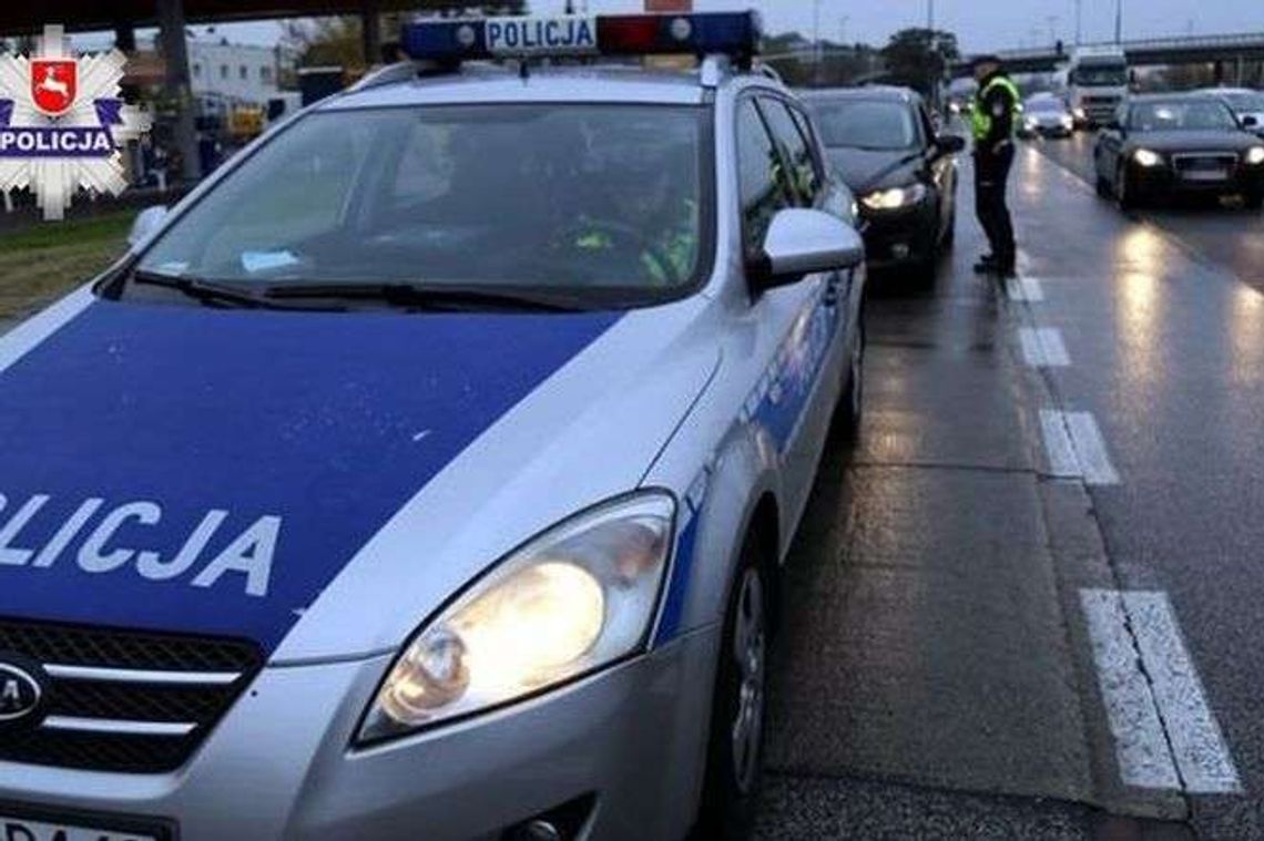 Schodził z przejścia dla pieszych. Potrącił go samochód