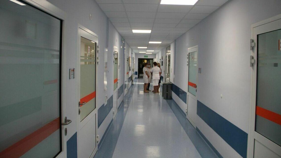 Schorowani na wsi. Jak pomagać tam, gdzie system nie sięga 