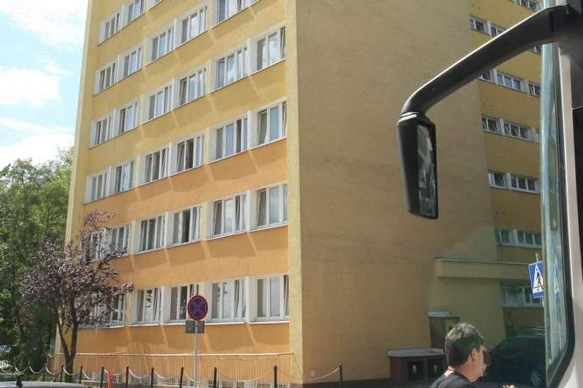 Ścieki zalały akademik politechniki Ścieki zalały akademik politechniki