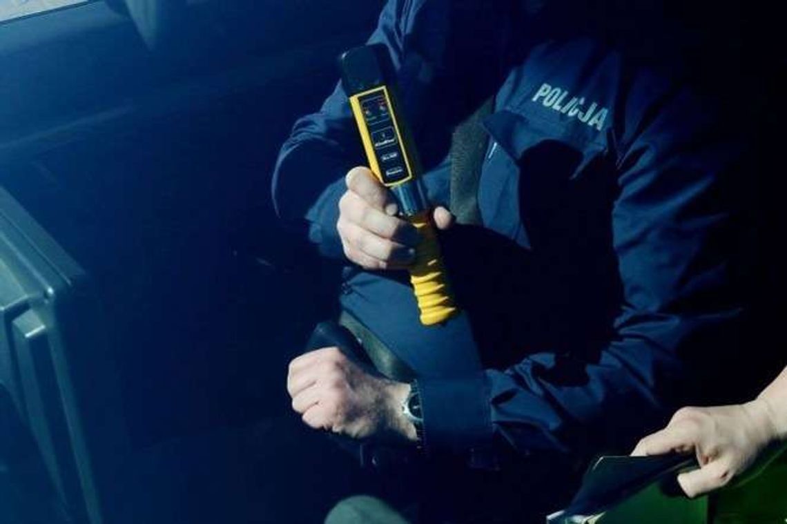 Sędzia odpowie za jazdę po pijanemu. Świadek: Jechał sam, ale tłumaczył, że to nie on prowadził 