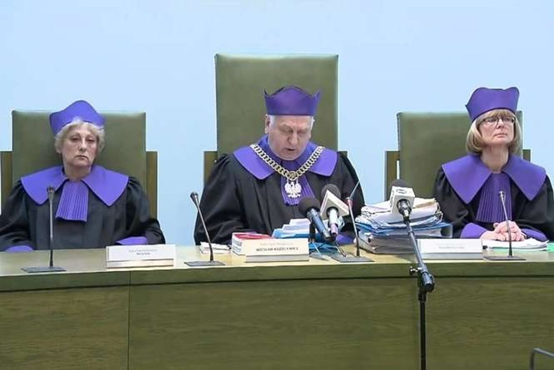 Sędzia uniewinniony od zarzutu kradzieży 50 zł. Może nadal orzekać