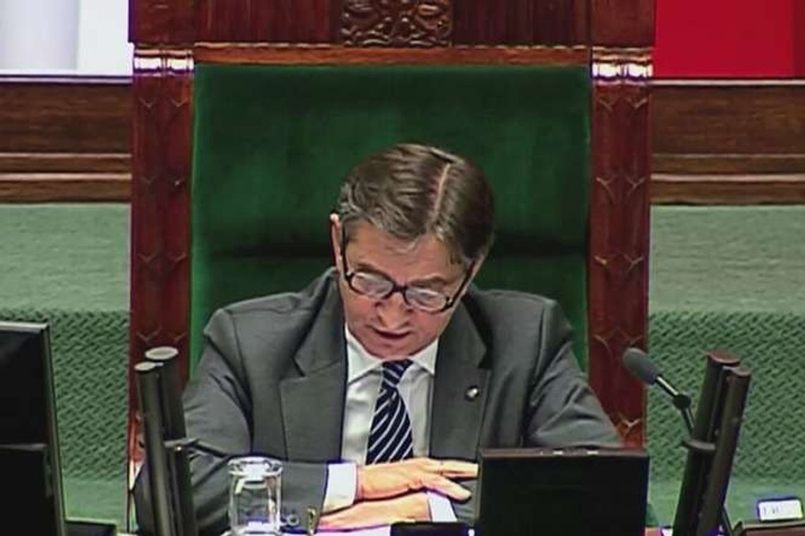 Sejm anulował wybór pięciu sędziów Trybunału Konstytucyjnego Sejm anulował wybór pięciu sędziów Trybunału Konstytucyjnego