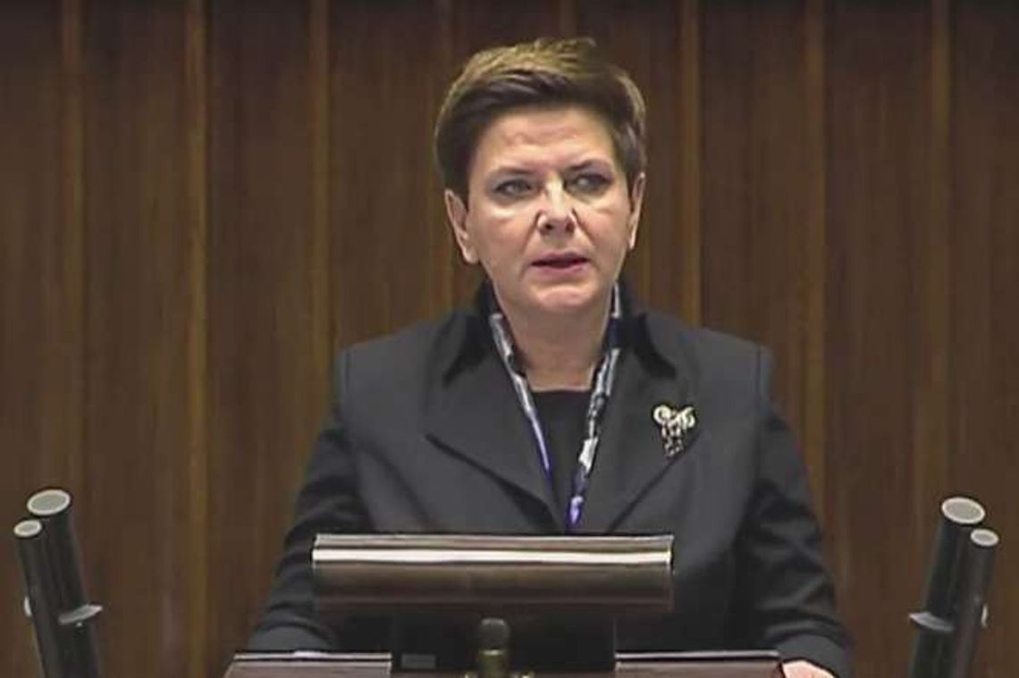 Sejmowe expose premier Beaty Szydło: wrócimy do 8 letnich szkół podstawowych