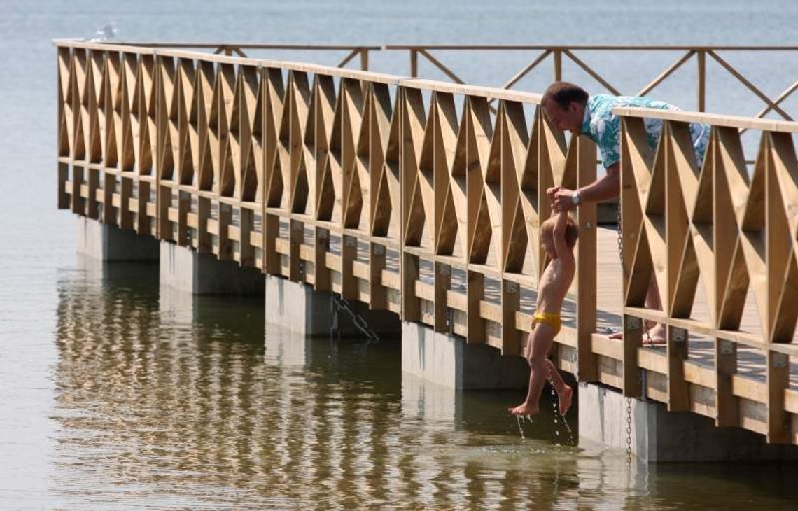 Senator o jeziorze Białym: Ta woda to żywe srebro. Okuninka będzie uzdrowiskiem?