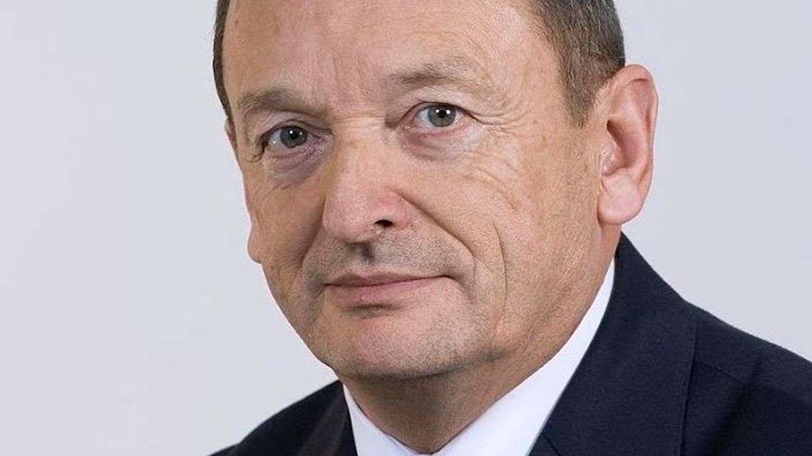 Senator z Chełma tłumaczy się z głosowań. „Nie przystoi, żeby Senat robił takie rzeczy”