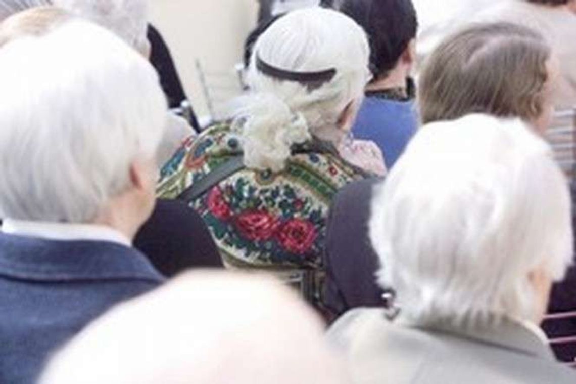 Senior wraca „do szkoły”. Powstają dzienne domy dla osób starszych