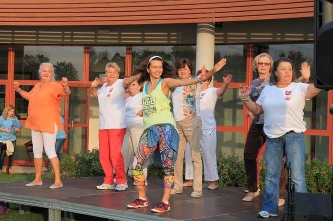 Senioriada w Puławach: Tańce, zabawa i porady (zdjęcia)