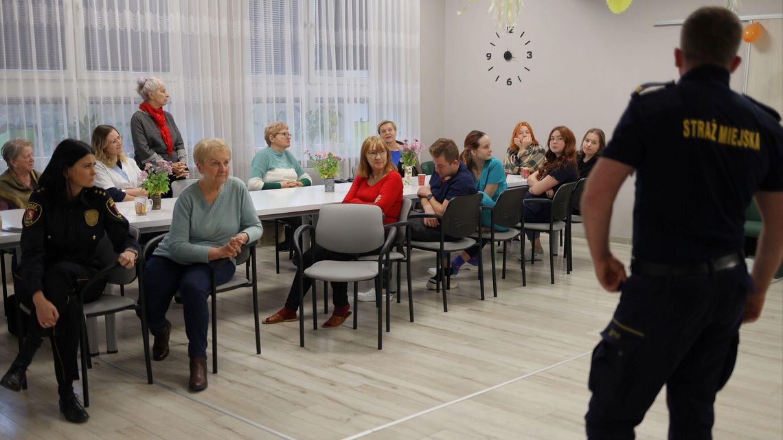 Seniorzy sami mogą zadbać o swoje bezpieczeństwo Seniorzy sami mogą zadbać o swoje bezpieczeństwo