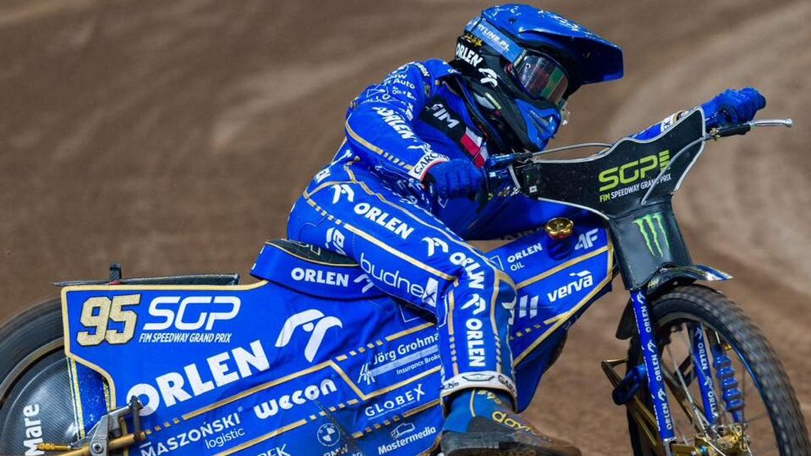 Sensacja podczas Grand Prix w Cardiff. Bartosz Zmarzlik daleko w tyle