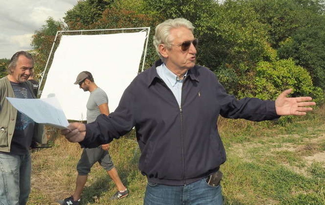 Sensacje XX wieku. Komarów na ekranie Sensacje XX wieku. Komarów na ekranie