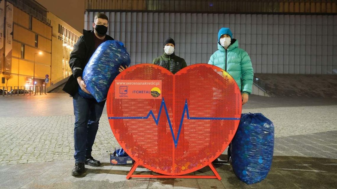 Serce dla Niny Słupskiej z SMA. Nie bądź obojętny. Wpłać pieniądze, oddaj nakrętki