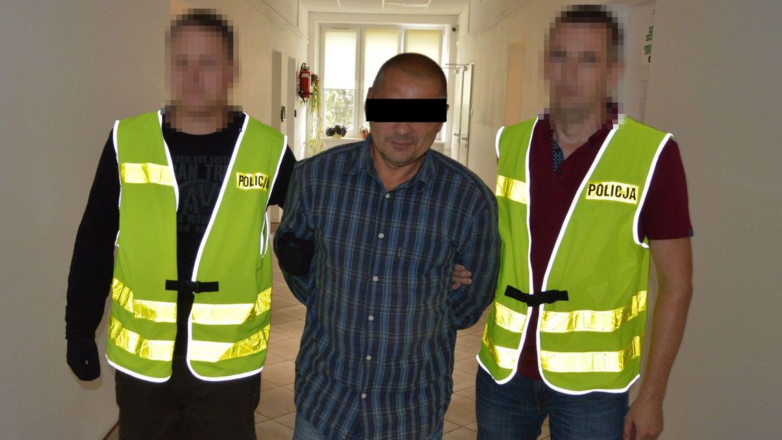 Seryjny włamywacz zatrzymany na granicy. Pomogły ślady DNA 