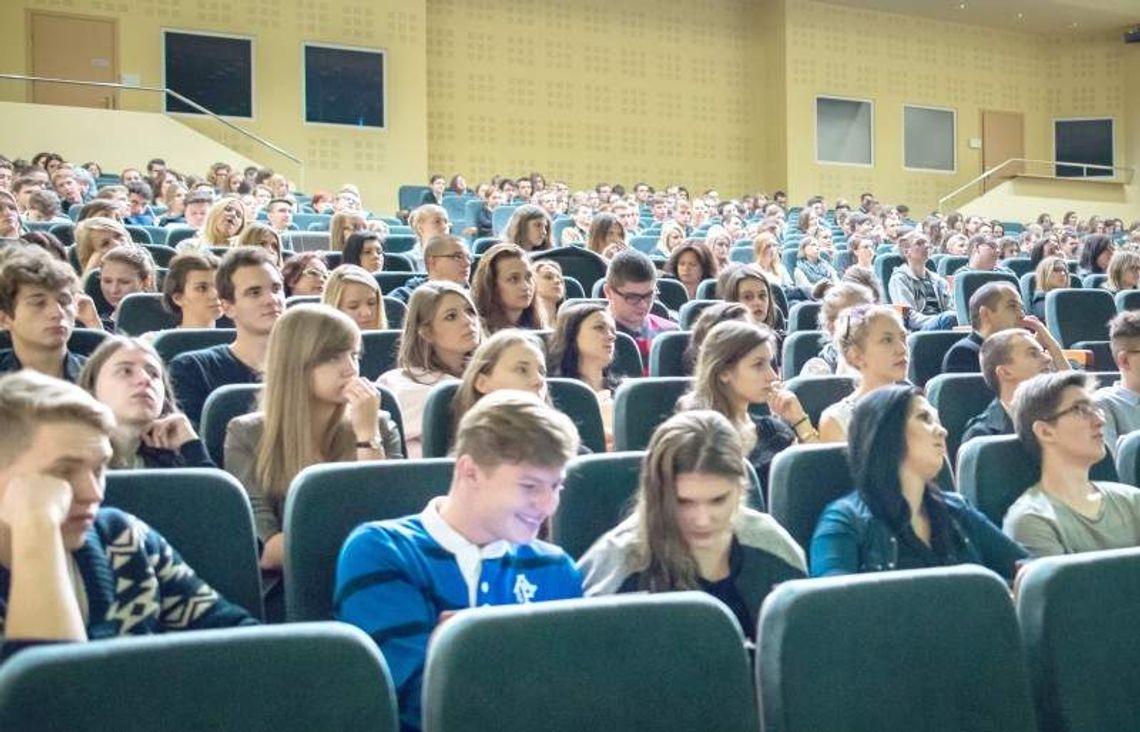 Setki młodych i muzyka gratis czyli filharmonia wciąga