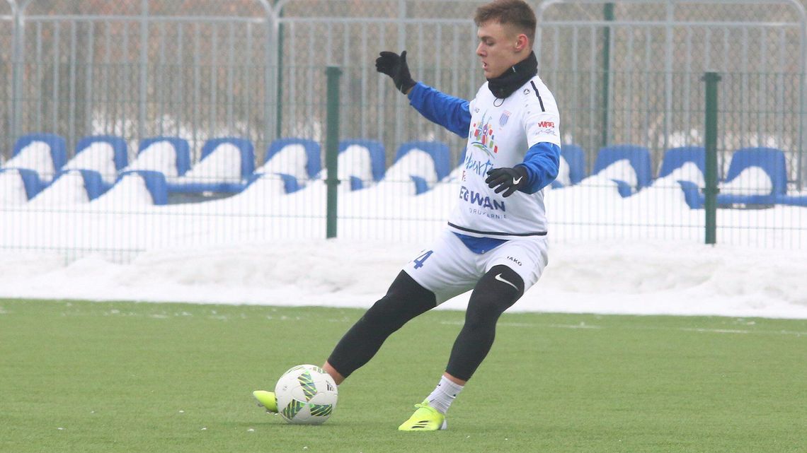 Siarka Tarnobrzeg – Lewart Lubartów 1:0. Porażka mimo gry w przewadze