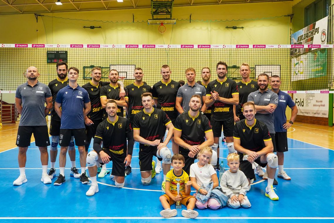 Siatkarze Avii triumfują w Siedlcach