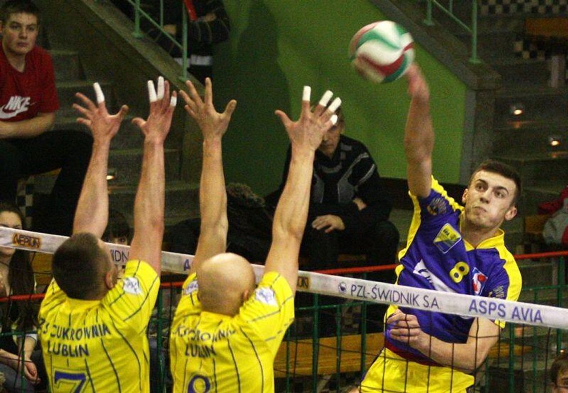 Siatkarze Avii w play-off zagrają z SMS Spała, a lubelski Cukrownik z MOSiR Bochnia