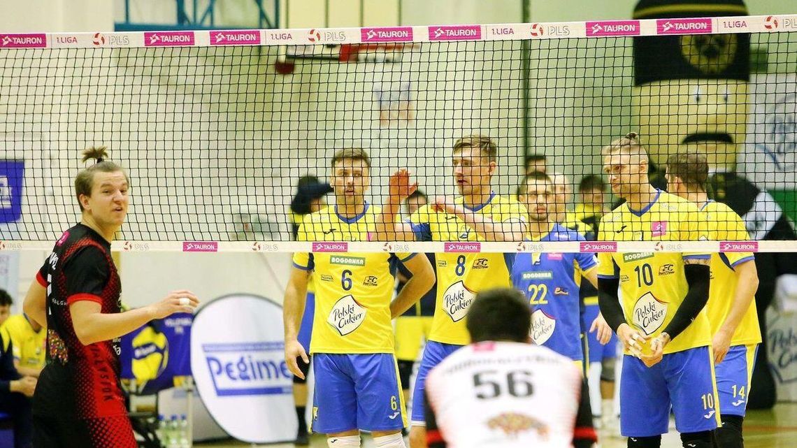 Siatkarze Polski Cukier Avii grają z AZS AGH Kraków i składają protest za mecz w Kluczborku