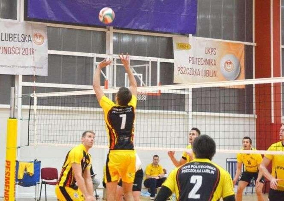 Siatkarze Pszczółki odnieśli kolejne zwycięstwo