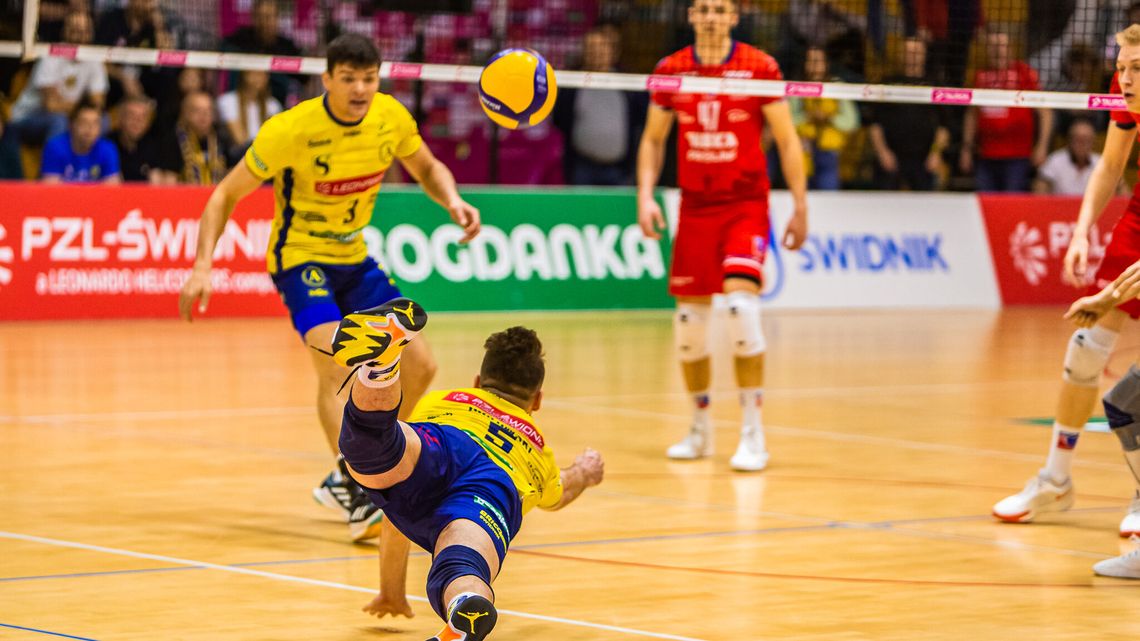 Siatkarze PZL Leonardo Avii Świdnik nie chcą kończyć sezonu, dzisiaj decydujący mecz z Visłą