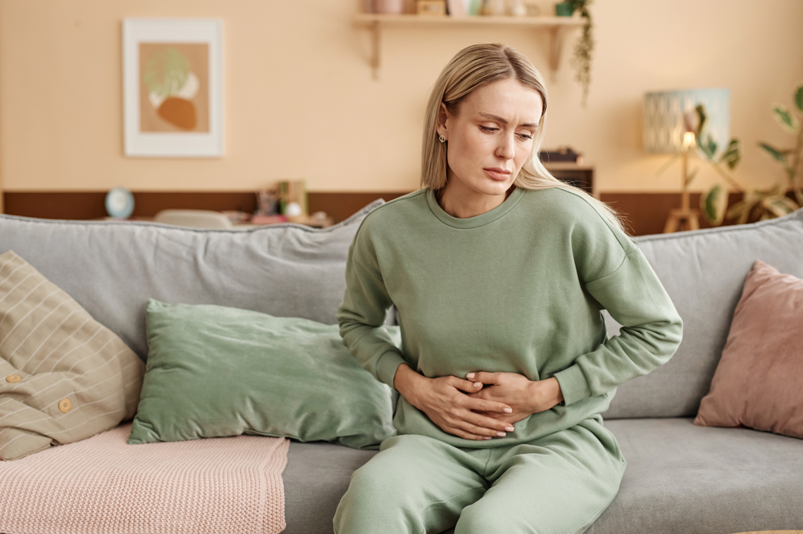 SIBO: objawy ze strony jelit i nie tylko. Kiedy warto wykonać badania?