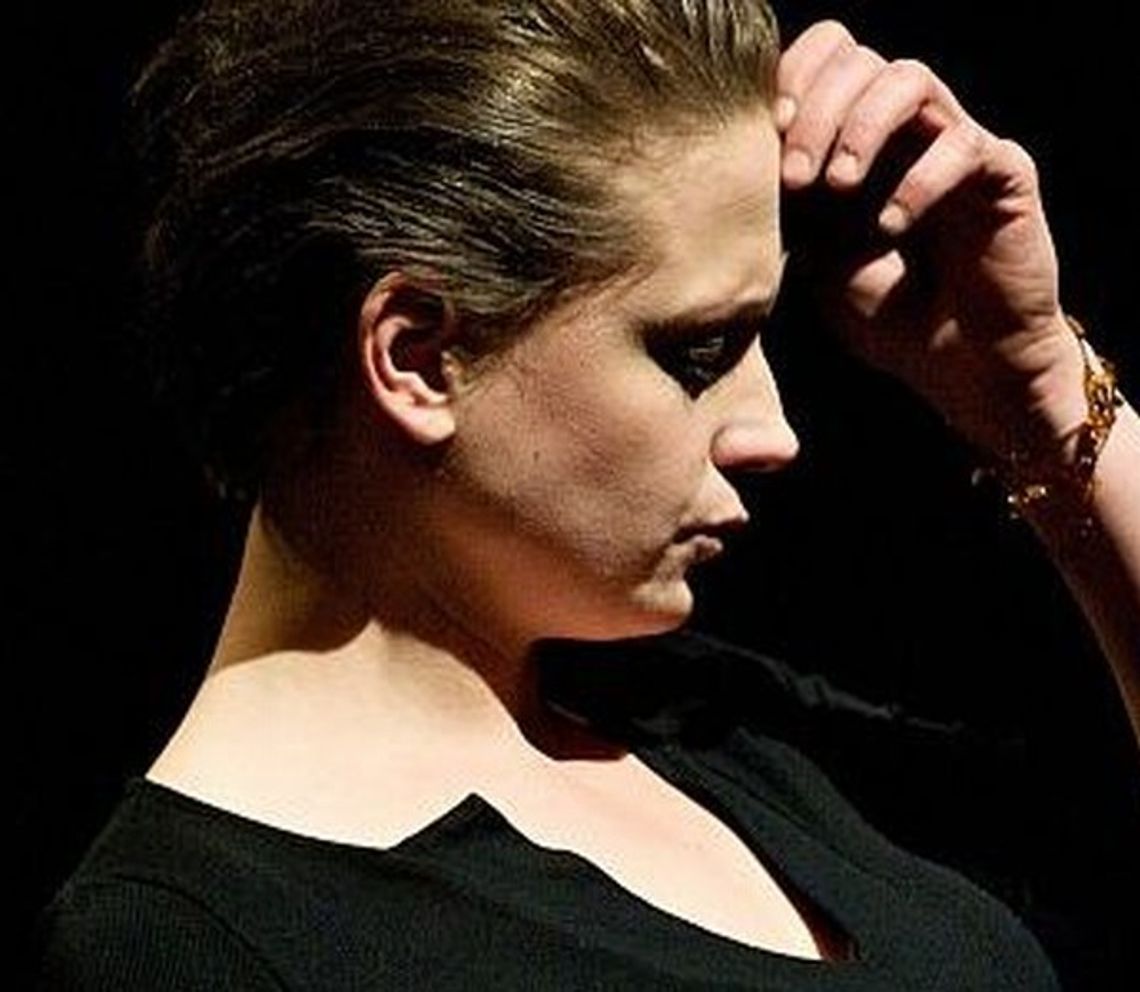 Sikora Proniuk Duo. Absurdustra - próba Norwida