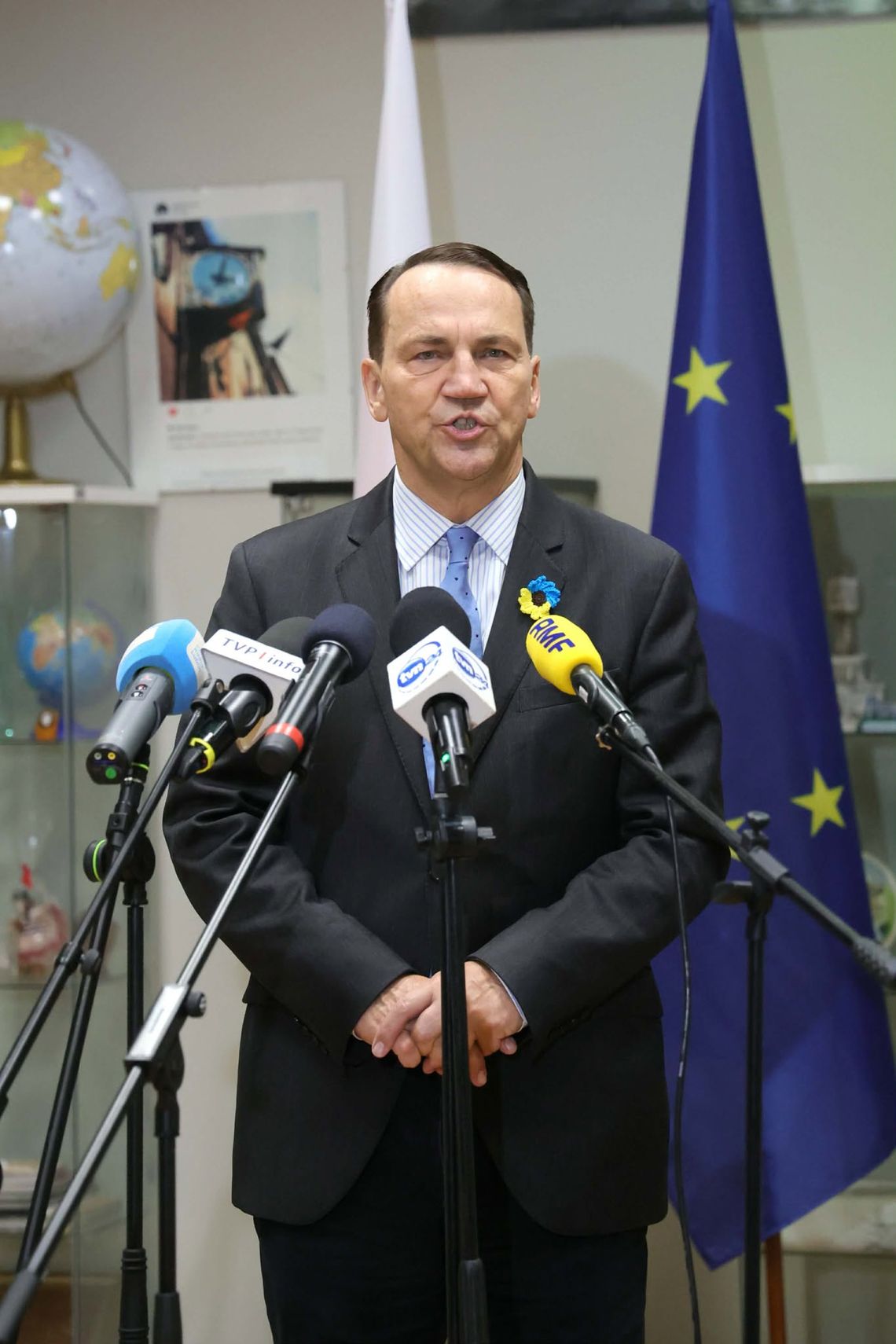 Sikorski straszy prezydenta Nawrockiego. „Kto sabotuje SAFE, dopuszcza się zdrady”