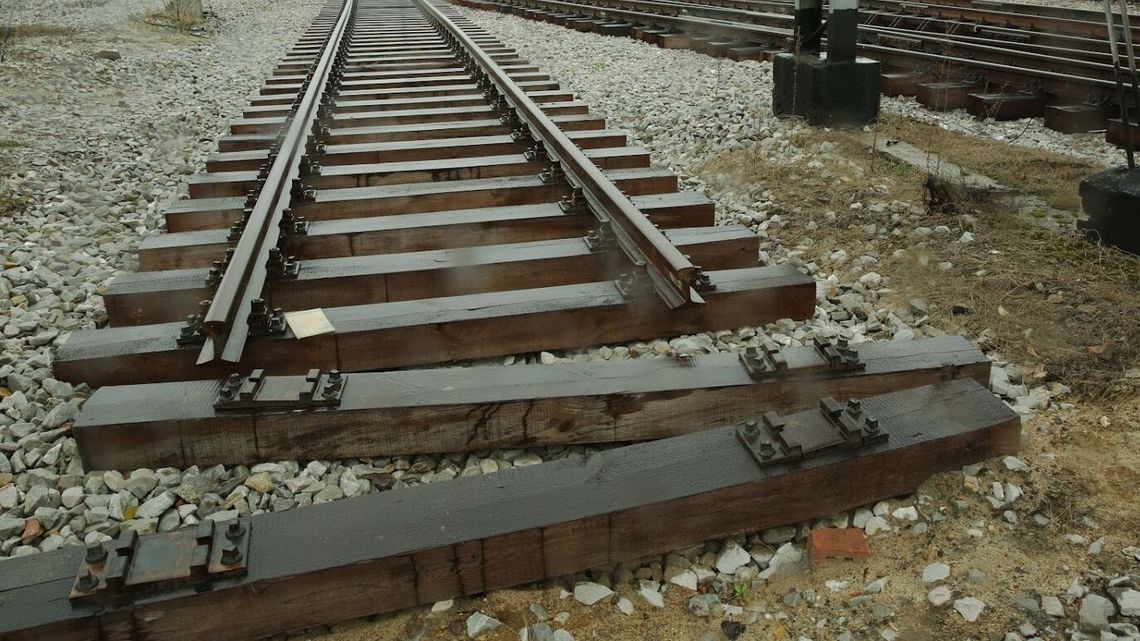 Skąd wziąć pół miliarda na nowe tory kolejowe w regionie? Zaskakująco szczera odpowiedź marszałka