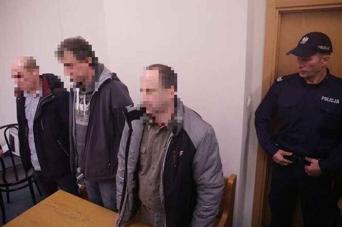 Skandal w izbie wytrzeźwień. Oskarżony policjant zostaje w celi Skandal w izbie wytrzeźwień. Oskarżony policjant zostaje w celi