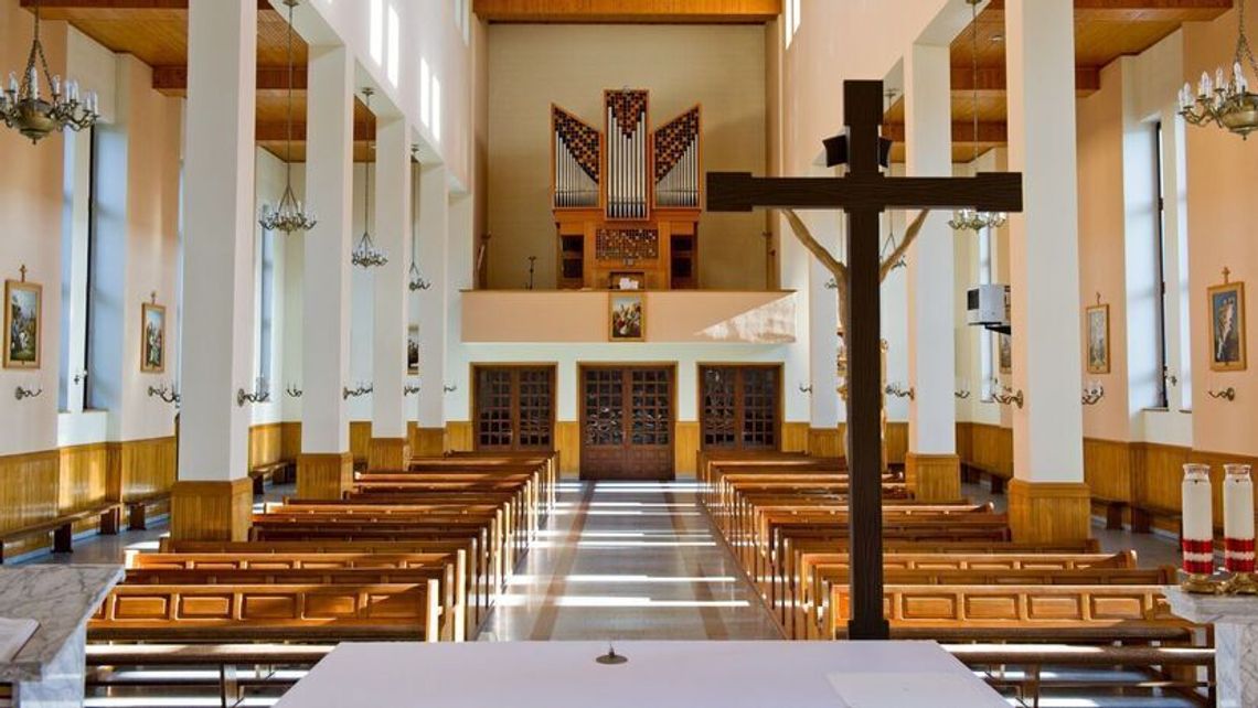 Skandal w Łukowie. Ojciec nastolatka nie mógł uwierzyć w zdjęcia od organisty 