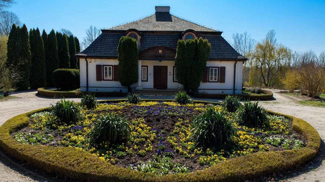 Skansen w Lublinie już otwarty. Od jutra można spacerować po parku w Kozłówce Skansen w Lublinie już otwarty. Od jutra można spacerować po parku w Kozłówce