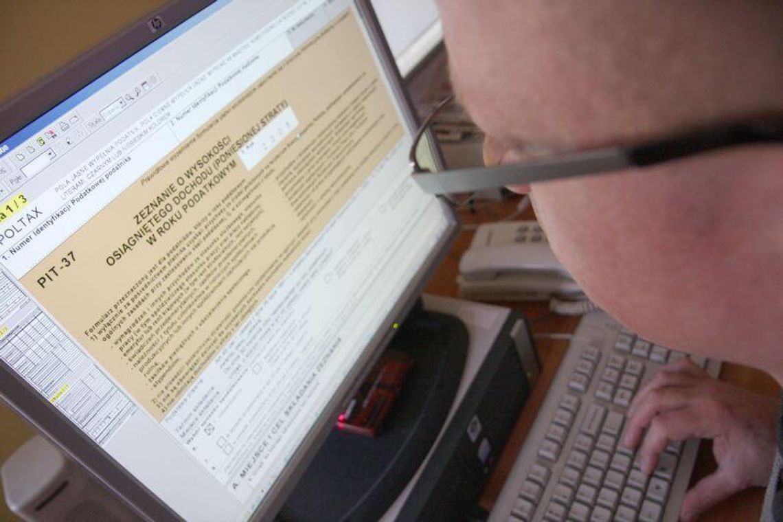 Skarbówka online. System wypełni za nas PIT, szybciej założymy firmę Skarbówka online. System wypełni za nas PIT, szybciej założymy firmę