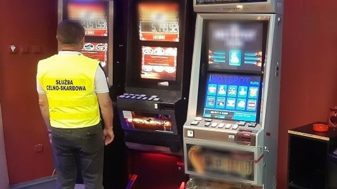 Skarbówka walczy z hazardem. Przestępcy odpowiadają gazem łzawiącym Skarbówka walczy z hazardem. Przestępcy odpowiadają gazem łzawiącym