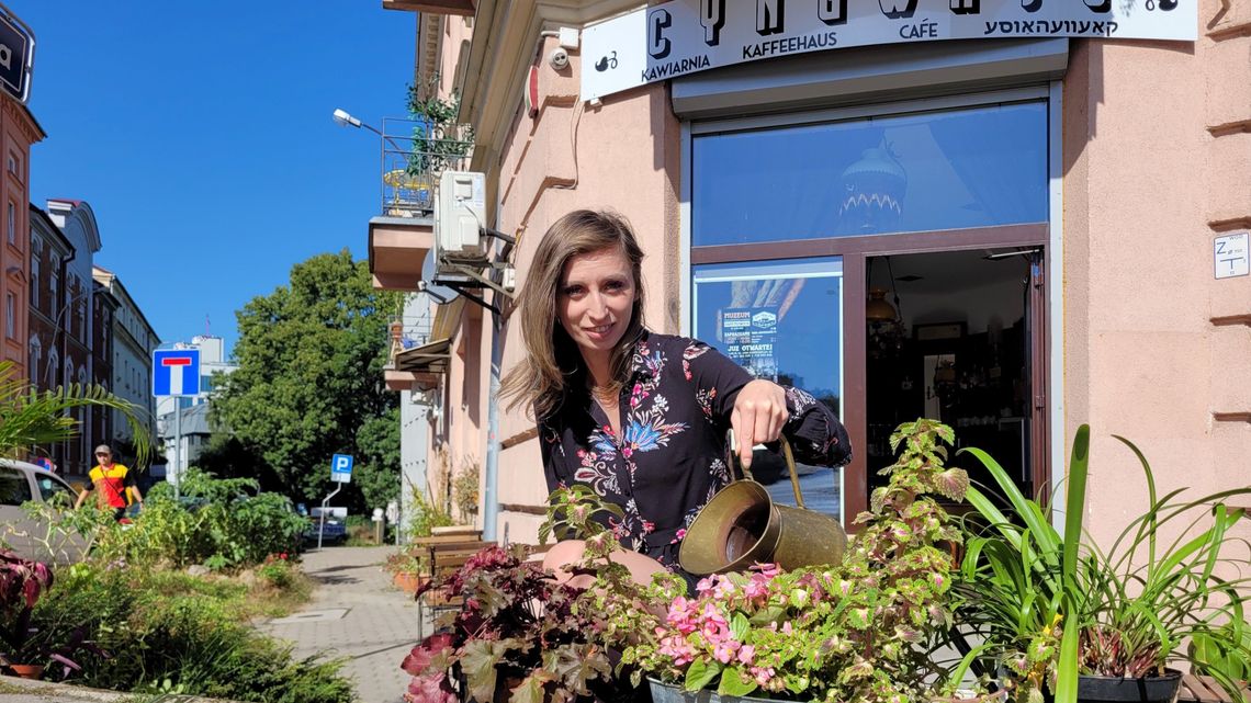 Skarby Kultury Przestrzeni: Przedwojenna kawiarnia dla ludzi i roślin Skarby Kultury Przestrzeni: Przedwojenna kawiarnia dla ludzi i roślin