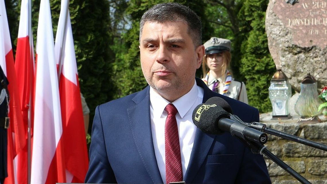 Skarga na prezydenta Puław u RPO. Poszło o blokadę na Facebooku