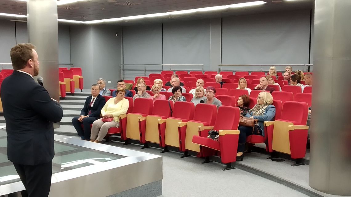 Skarżyli się ministrowi zdrowia na niskie zarobki w szpitalu w Chełmie Skarżyli się ministrowi zdrowia na niskie zarobki w szpitalu w Chełmie