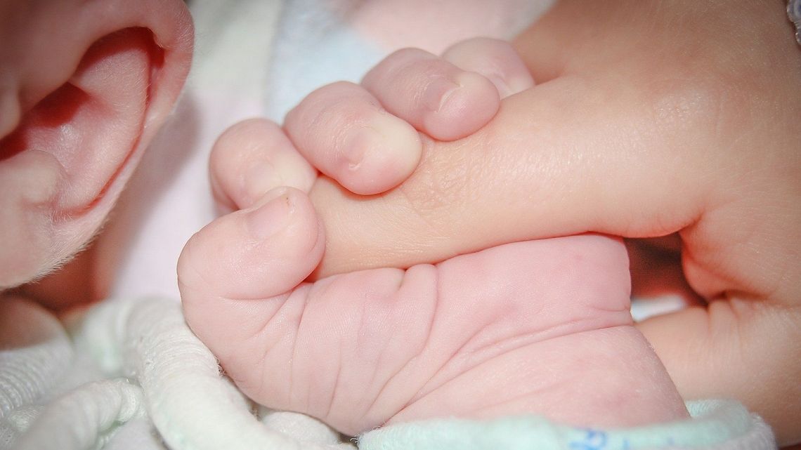 Skatowane dziecko w Lublinie. Śledczy: To rodzice chcieli zabić 5-tygodniowe niemowlę