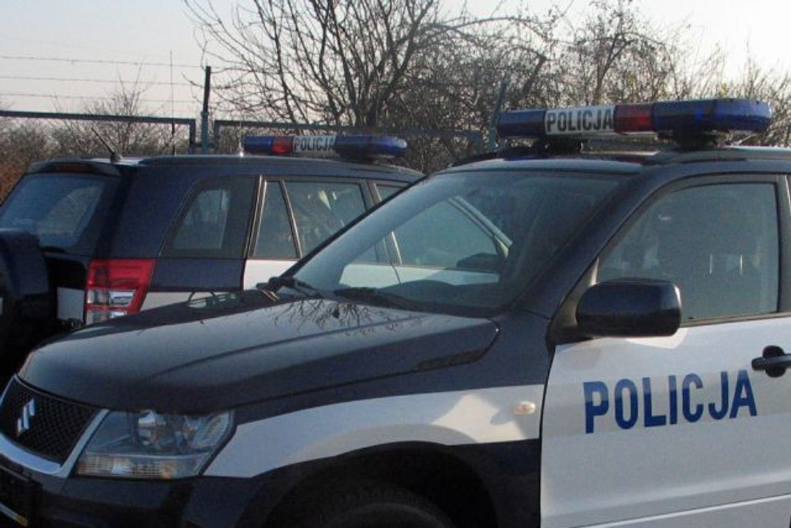 Skierbieszów: Złodziej włamał się do plebanii. Ukradł pieniądze, buty i wino