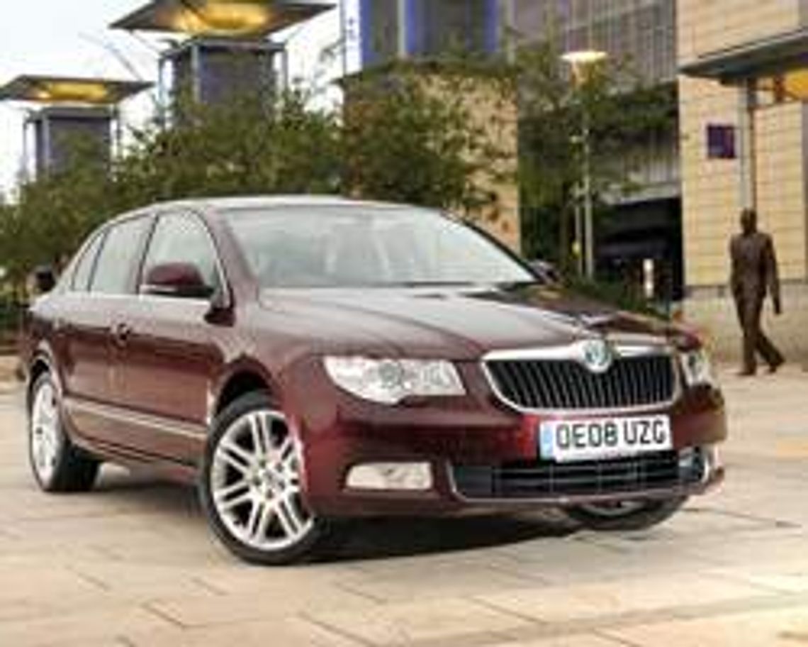 Skoda superb (nr 21) - 77 głosów