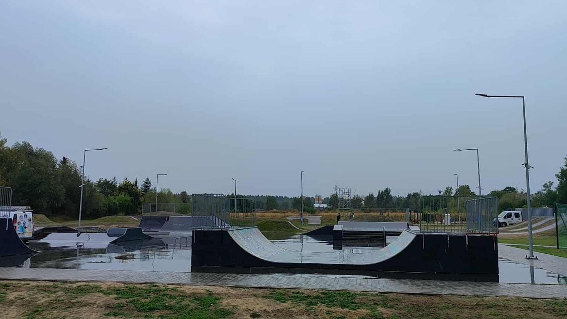 Skoki na rowerze i gra w kosza. Coś nowego dla młodzieży Skoki na rowerze i gra w kosza. Coś nowego dla młodzieży