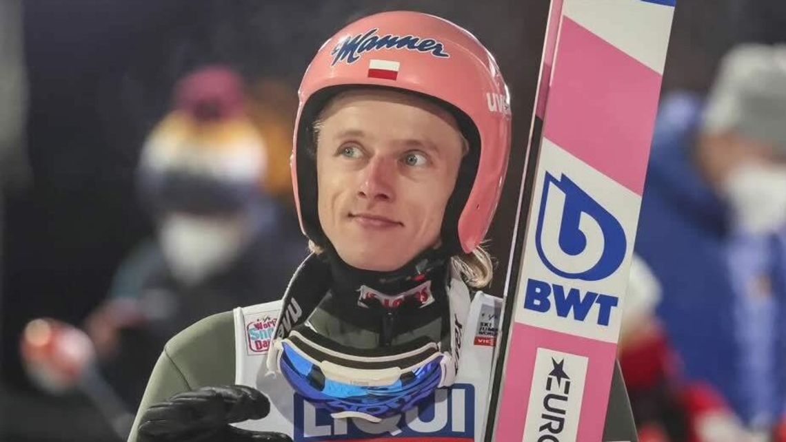 Skoki narciarskie. Dawid Kubacki blisko zwycięstwa w Titisee-Neustadt Skoki narciarskie. Dawid Kubacki blisko zwycięstwa w Titisee-Neustadt