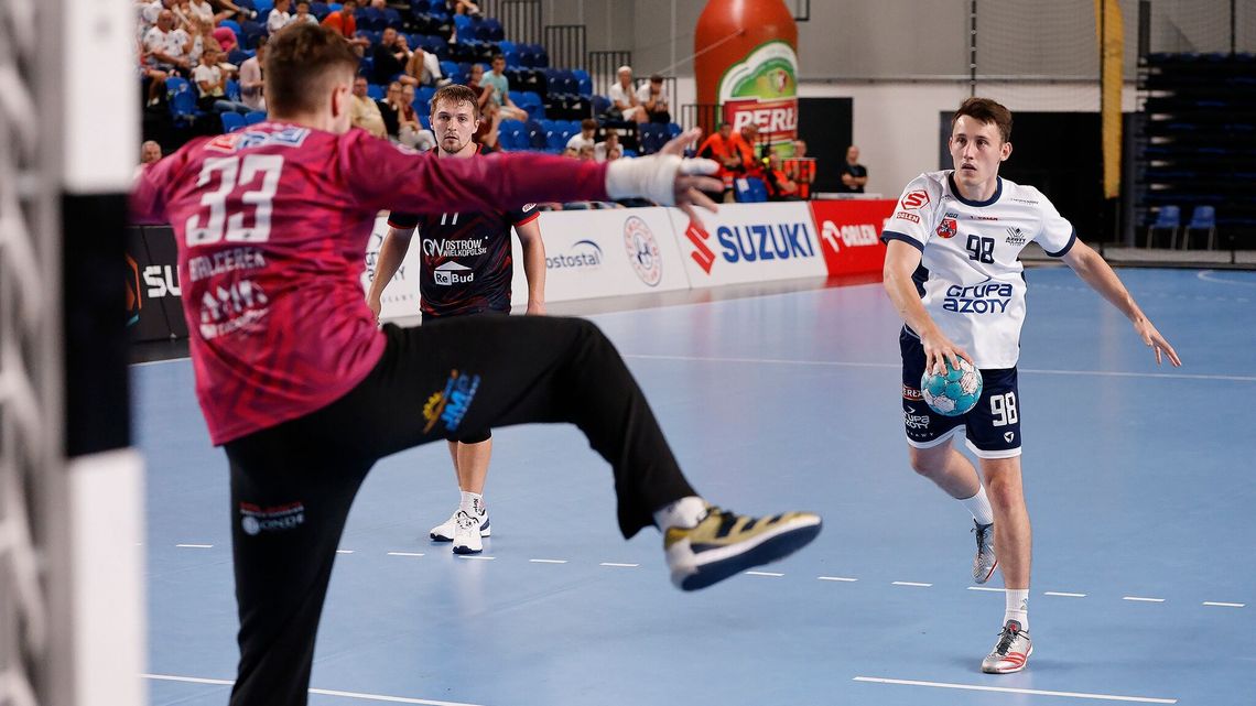 Skrzydłowy Azotów Puławy nie pojedzie na mistrzostwa Europy. "Szanuję decyzję selekcjonera" Skrzydłowy Azotów Puławy nie pojedzie na mistrzostwa Europy. "Szanuję decyzję selekcjonera"