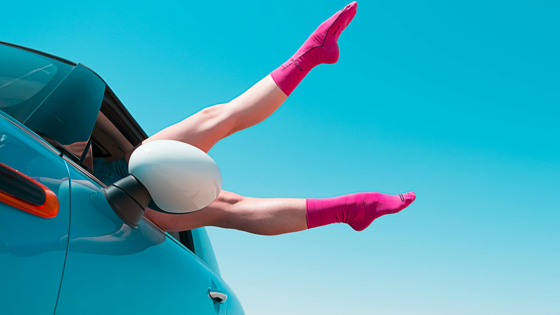 Skurcze nóg – co mogą oznaczać i kiedy warto skonsultować się z lekarzem?