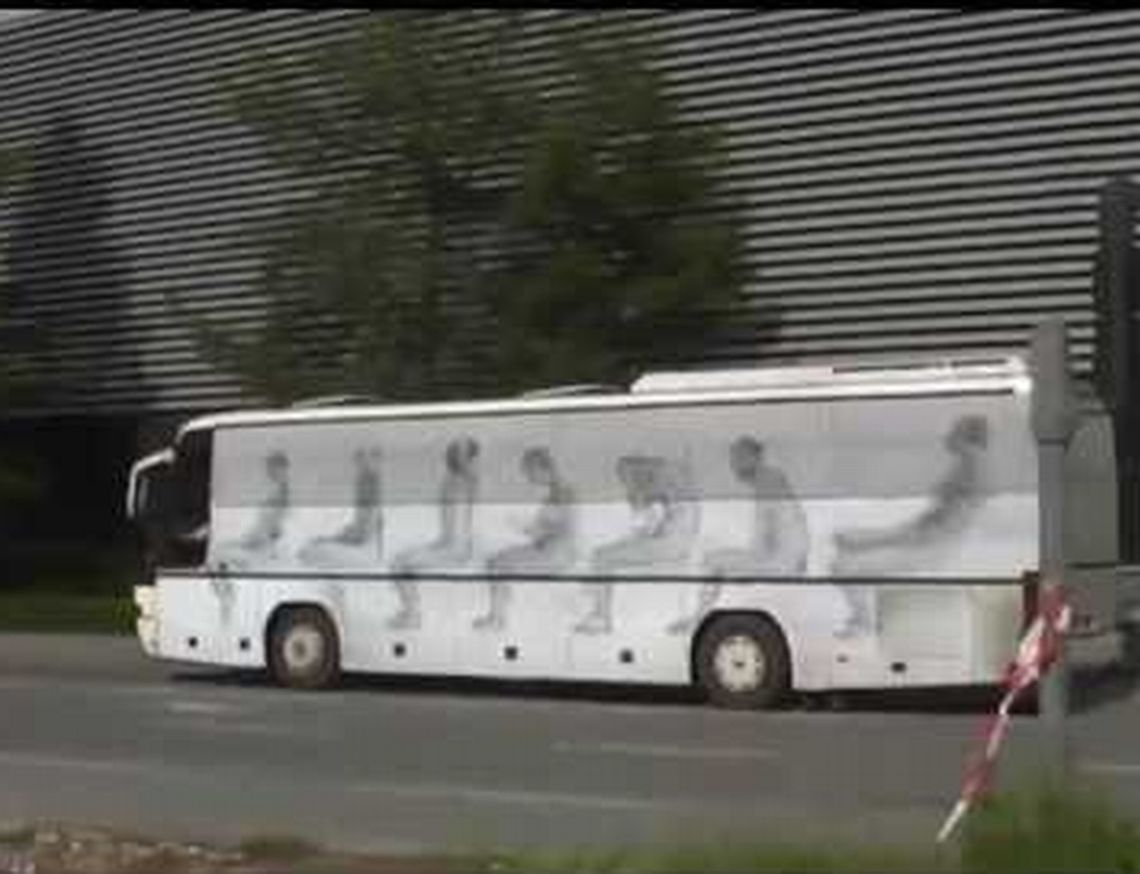  \"Ślady niematerialne\" na autobusie PKS Kielce