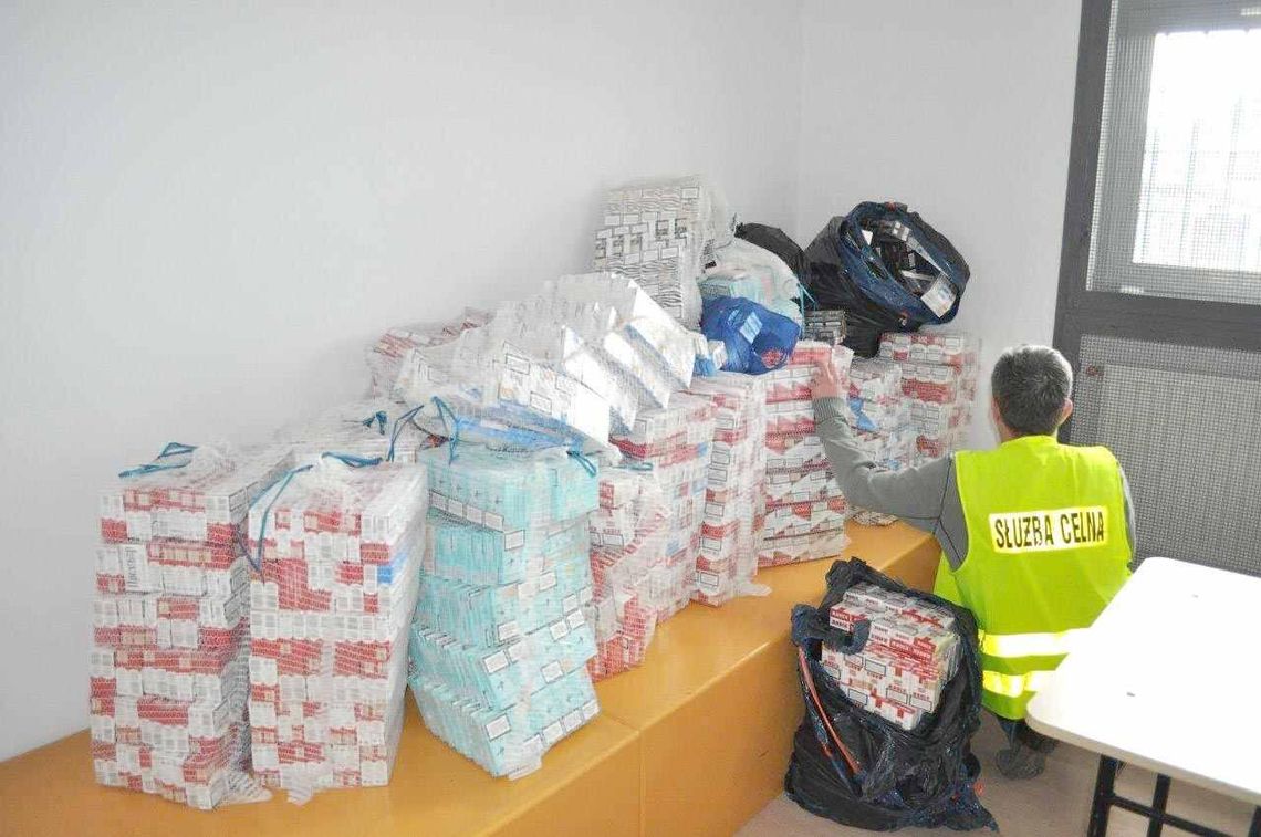 Sławatycze: Papierosy w ziemniakach i na kurzej grzędzie