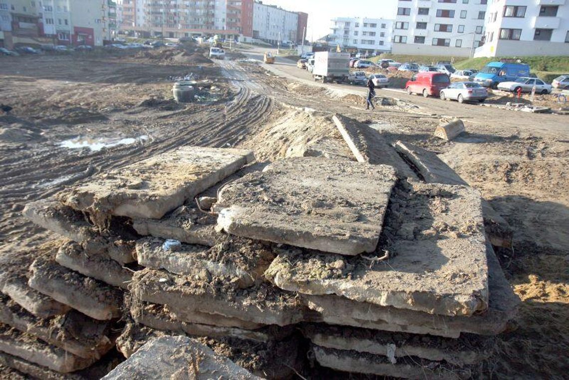 Sławinek: Budowlańcy brudzą, a mieszkańcy toną w błocie Sławinek: Budowlańcy brudzą, a mieszkańcy toną w błocie 